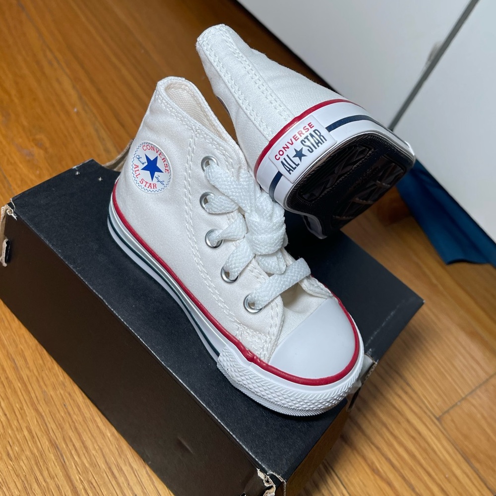 White converse
